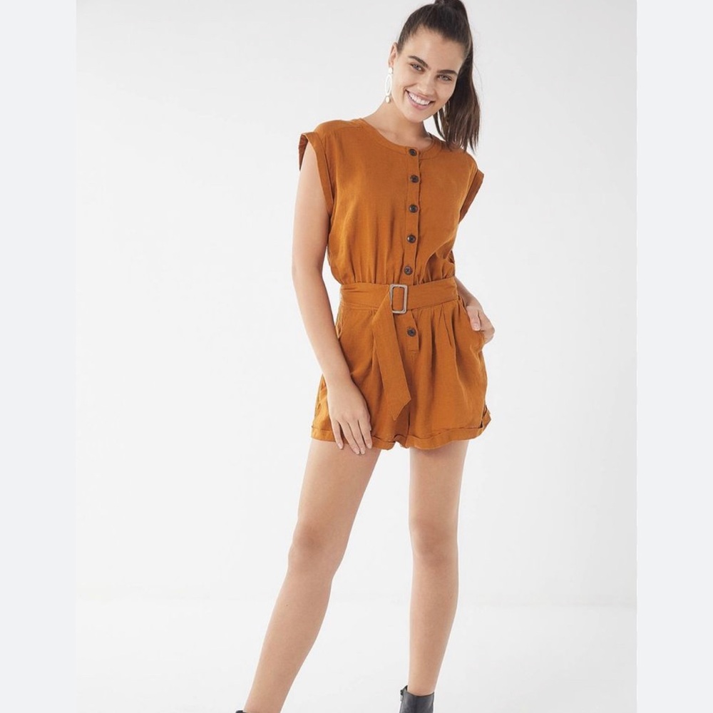 Urban outfitters linen romper size XS